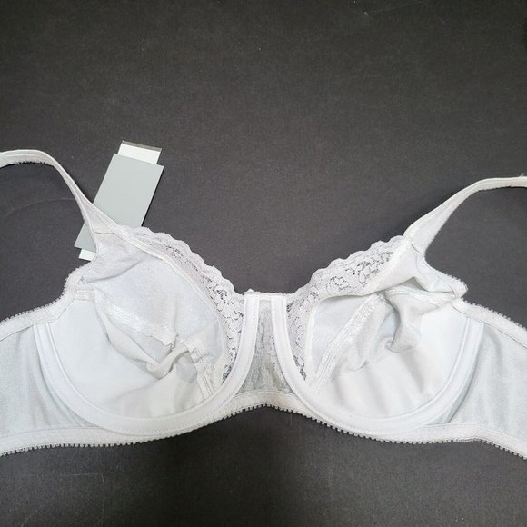 Playtex Secrets 36B Full-Figure UW Lace White Bra -  US4422 - NWT - Picture 9 of 10